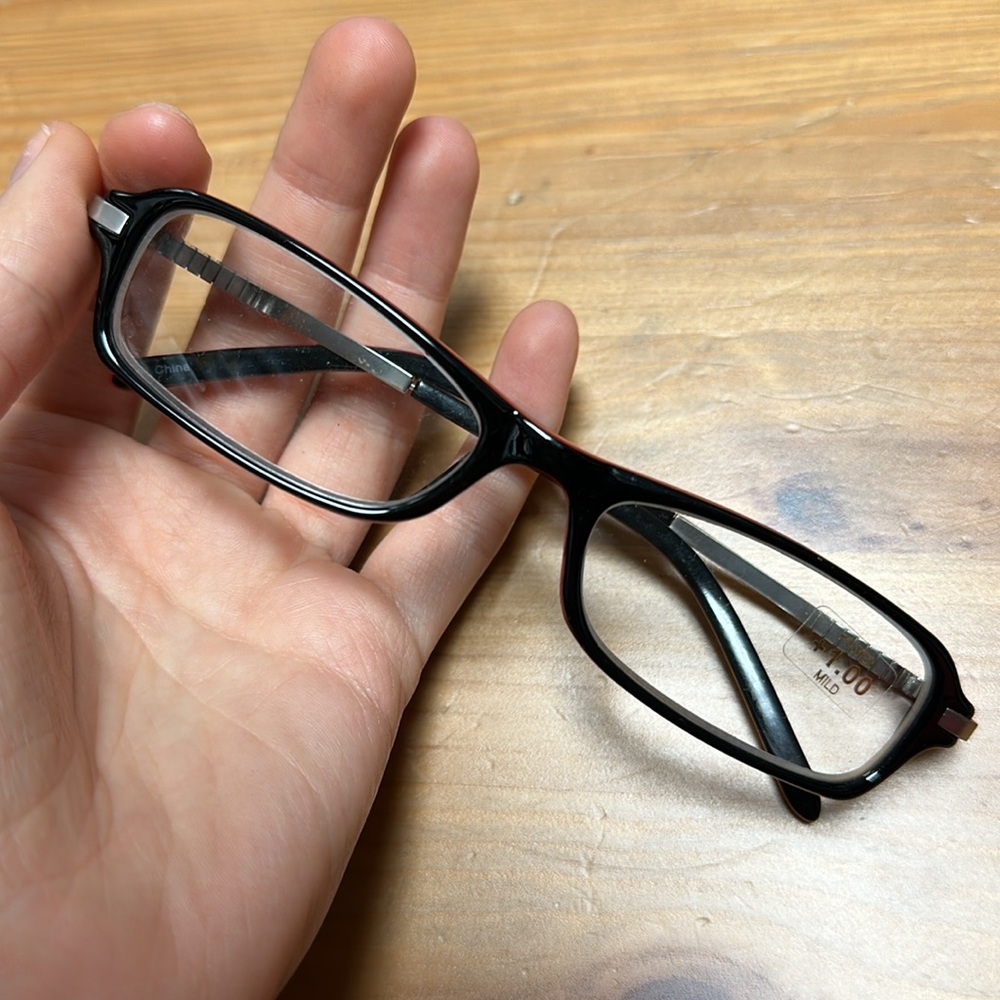 Brand new reading glasses! +1.00